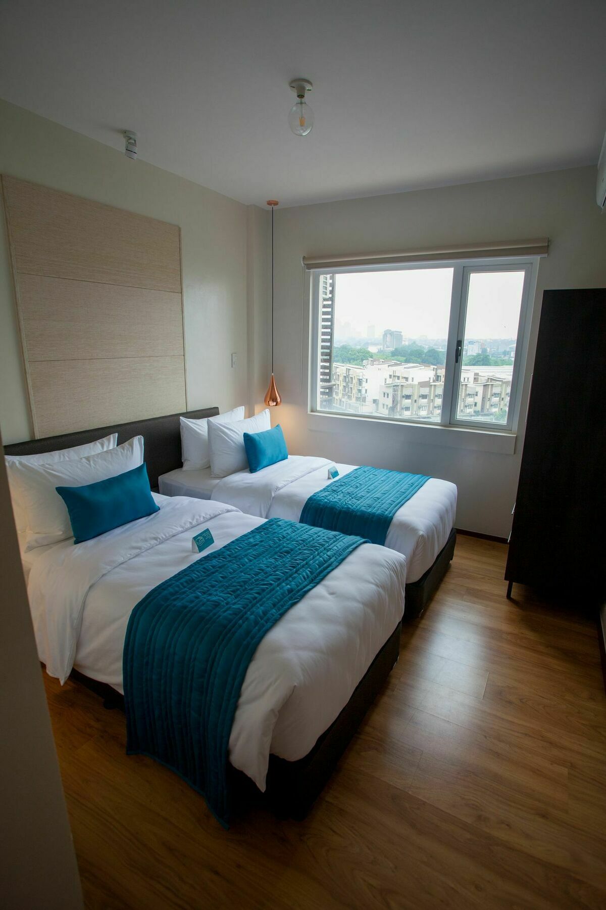 The Cirque Serviced Residences Quezon City Esterno foto