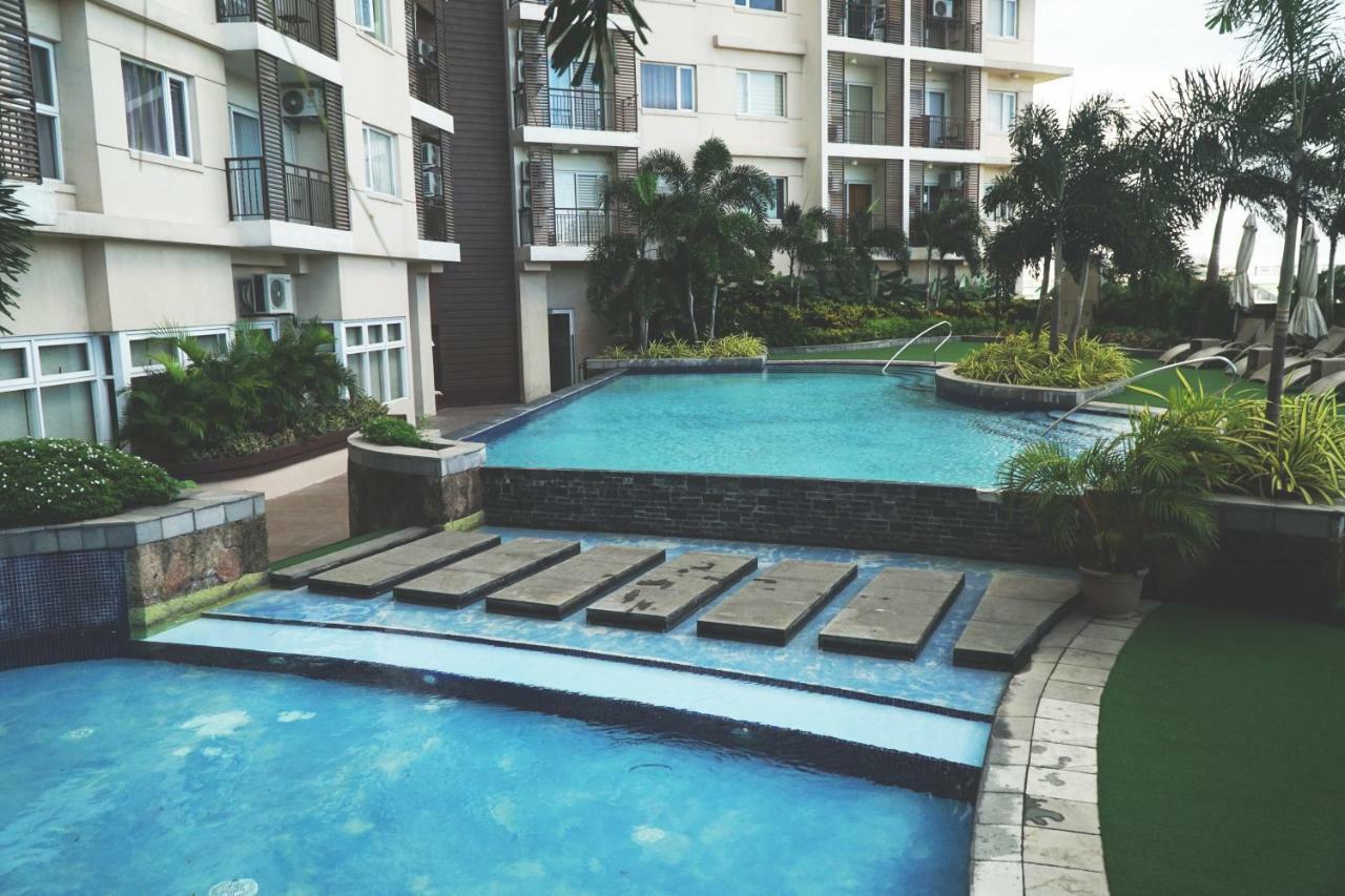 The Cirque Serviced Residences Quezon City Esterno foto